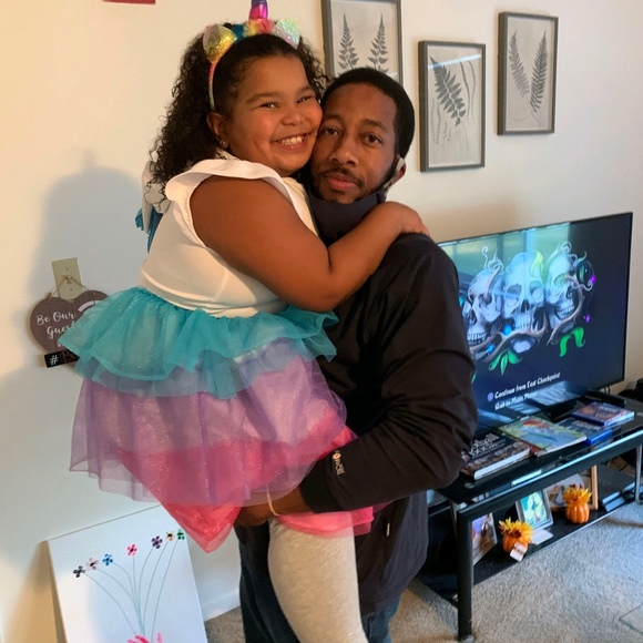 Meet your Posher, Sylvia - Picture 1 of 1